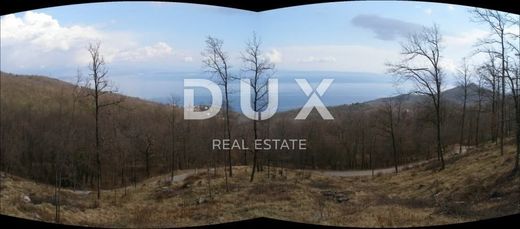 Grundstück in Opatija, Grad Opatija