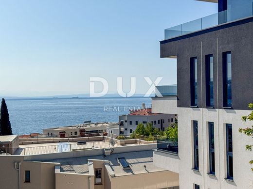 아파트 / Opatija, Grad Opatija