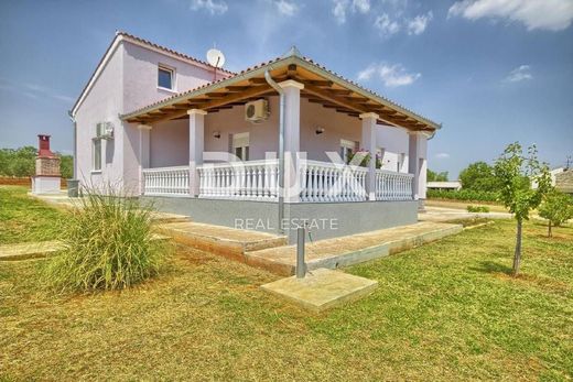 Luxury home in Ližnjan, Ližnjan-Lisignano