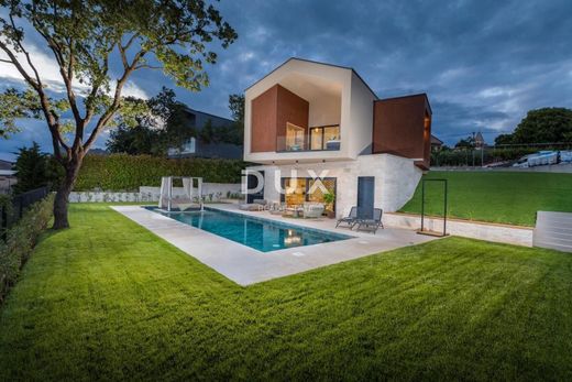 Casa di lusso a Parenzo, Grad Poreč