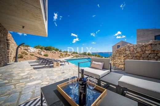 Luxury home in Karlobag, Lika-Senj