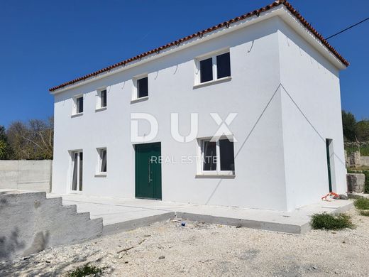 Luxury home in Kanfanar, Istria