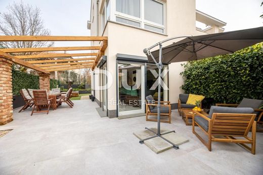 منزل ﻓﻲ Malinska, Malinska-Dubašnica