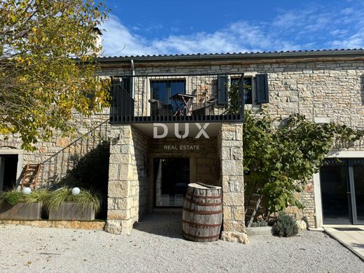 Casa di lusso a Parenzo, Grad Poreč