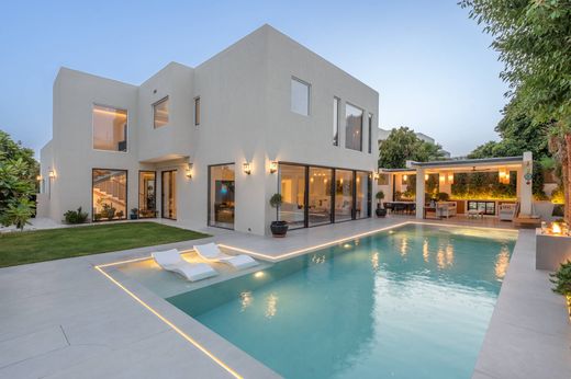 Villa - Dubai