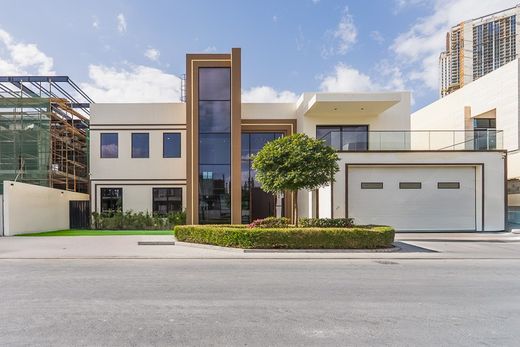 Villa in Dubai