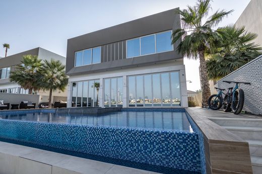 Villa in Dubai