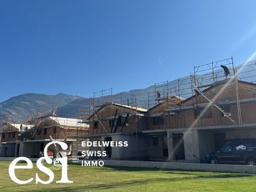 호화 저택 / Saillon, Martigny District