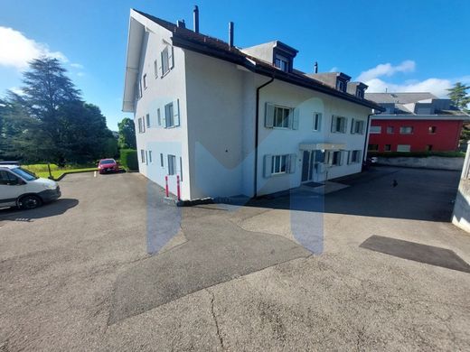Apartment in Borex, Nyon District