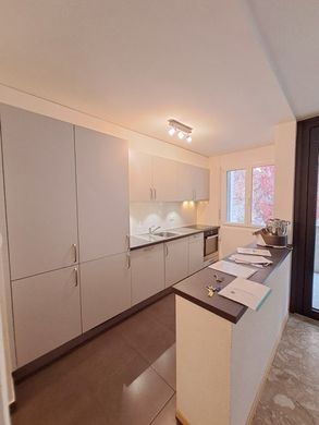 Apartament w Sion, Sion District