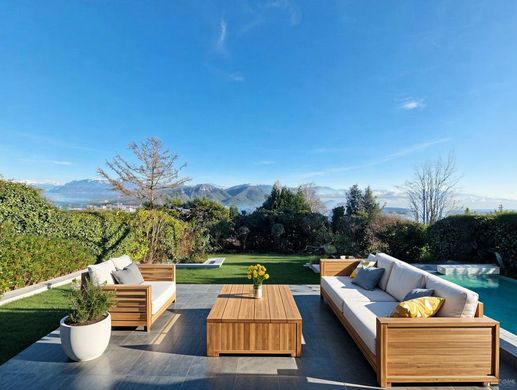 Luxury home in Rolle, Nyon District