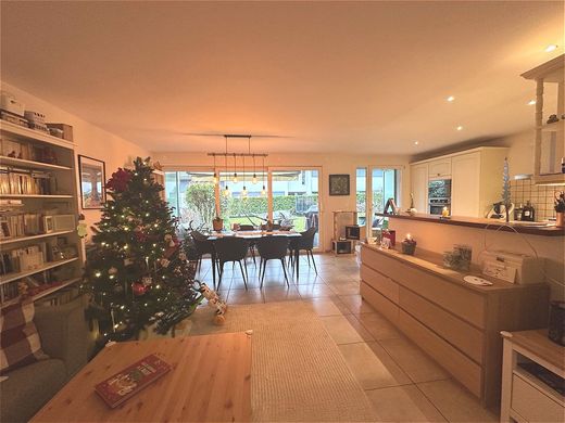 Διαμέρισμα σε Crans-près-Céligny, Nyon District