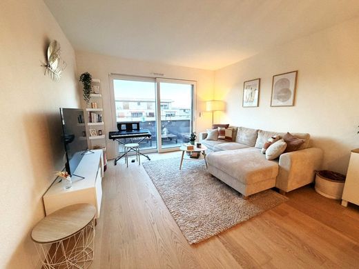Apartment / Etagenwohnung in Cossonay, Morges
