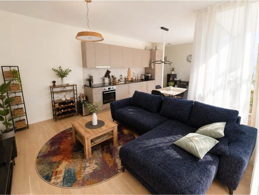 Apartment in Renens, Ouest Lausannois District