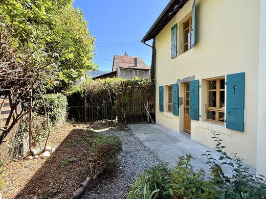 Luksusowy dom w Bardonnex, Geneva