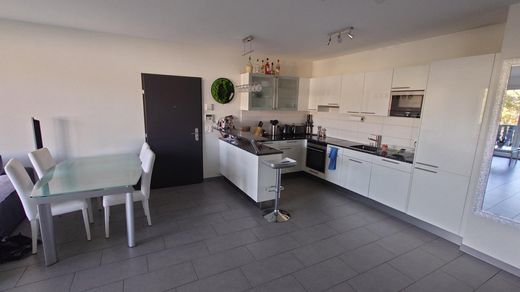 Piso / Apartamento en Le Lignon, Geneva