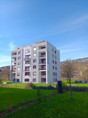 Apartment / Etagenwohnung in Delémont, Jura