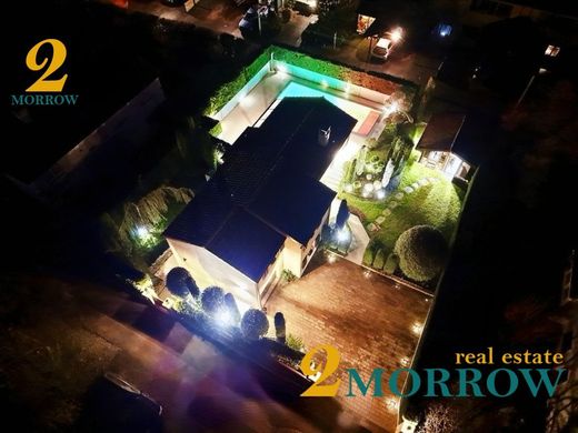 Villa in Chavannes-des-Bois, Nyon District