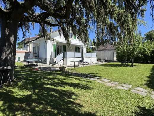 Luxury home in Plan-les-Ouates, Geneva