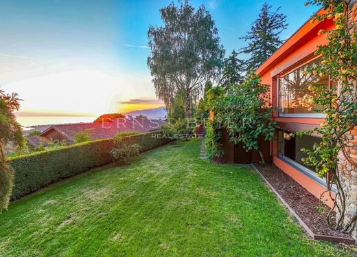 Casa de lujo en Chernex, Riviera-Pays-d'Enhaut District
