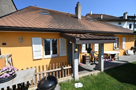 Luxe woning in Bavois, Jura-Nord vaudois District