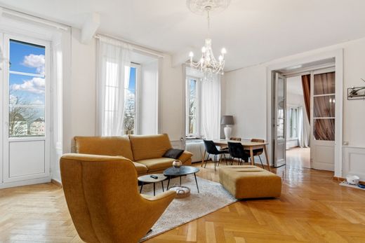 Luxus-Haus in Les Brenets, Le Locle