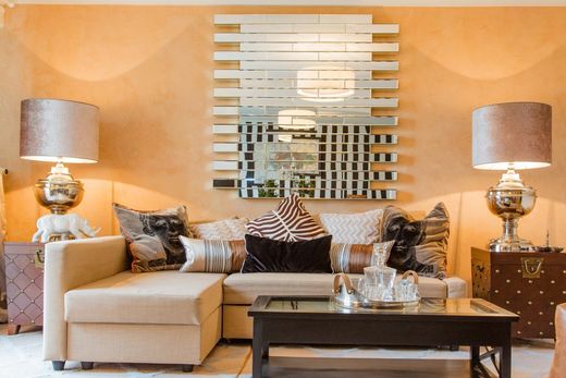 Apartment / Etagenwohnung in Genf, Genève