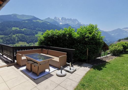 منزل ﻓﻲ Troistorrents, Monthey District