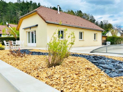 Maison de luxe à Marigny, Jura