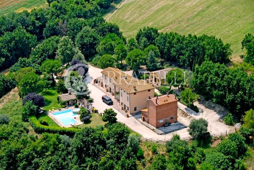Rural or Farmhouse in Perugia, Provincia di Perugia