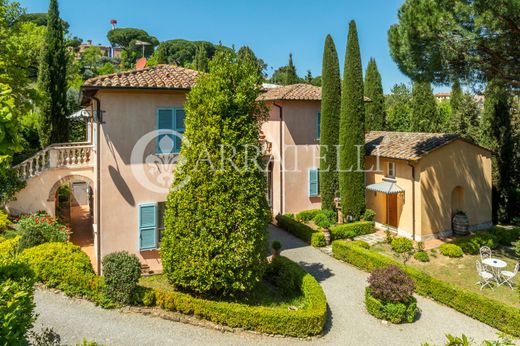 Villa Montepulciano, Siena ilçesinde