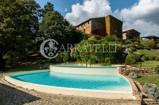 ﻣﻨﺰﻝ ﺭﻳﻔﻲ/ ﺑﻴﺖ ﻤﺰﺭﻋﺔ ﻓﻲ Chiusdino, Provincia di Siena