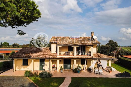 Rural or Farmhouse in Grosseto, Provincia di Grosseto