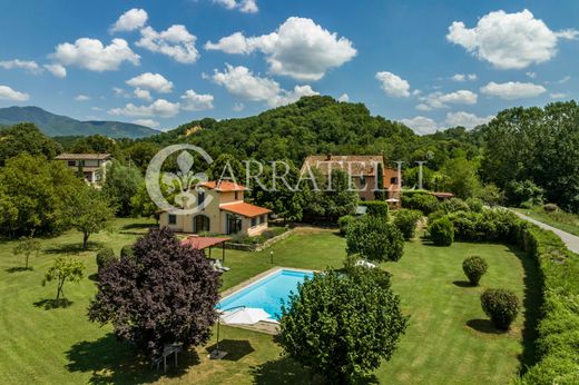 Rural or Farmhouse in Terranuova Bracciolini, Province of Arezzo