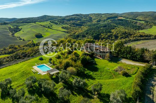 ﻣﻨﺰﻝ ﺭﻳﻔﻲ/ ﺑﻴﺖ ﻤﺰﺭﻋﺔ ﻓﻲ Fabro Scalo, Provincia di Terni