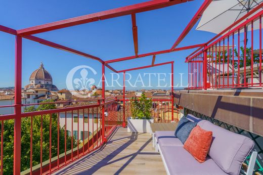 Penthouse Floransa, Firenze ilçesinde