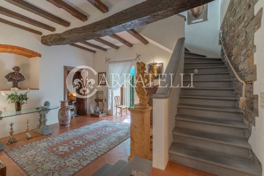 Apartment / Etagenwohnung in Reggello, Florenz
