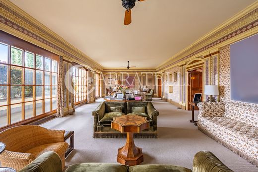 Penthouse Milano, Milano ilçesinde