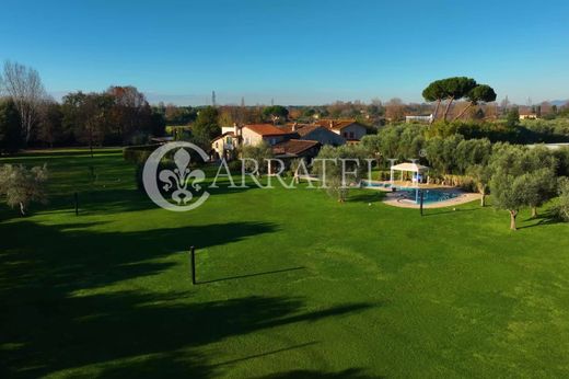 ‏וילה למכירה Marina di Pietrasanta