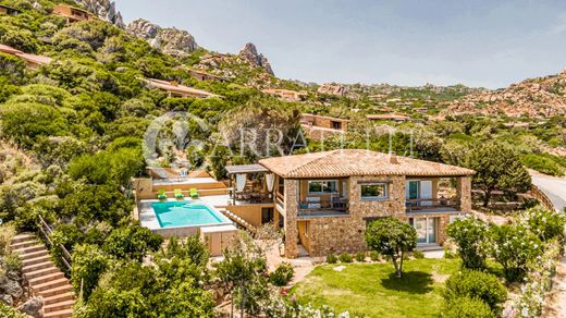 Villa a Trinità d'Agultu e Vignola, Sassari