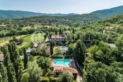 Rural or Farmhouse in Tuoro sul Trasimeno, Provincia di Perugia