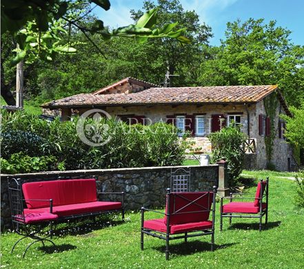 Rural or Farmhouse in Manciano, Provincia di Grosseto