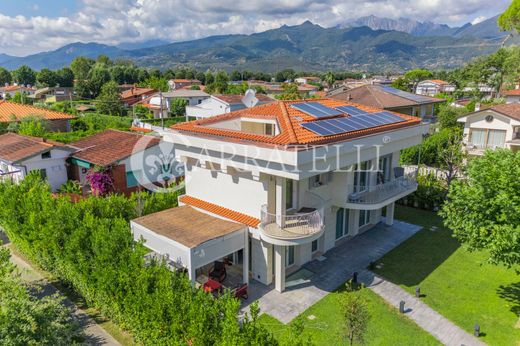 Вилла, Forte dei Marmi, Provincia di Lucca