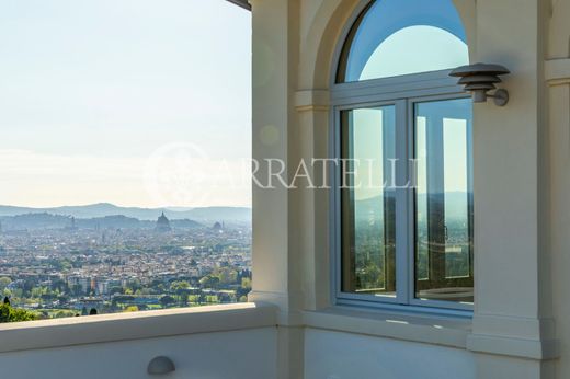 Penthouse in Florence, Tuscany