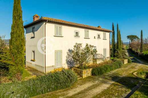 Rural or Farmhouse in Cortona, Province of Arezzo
