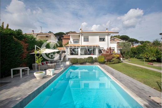 Villa in Rome, Latium