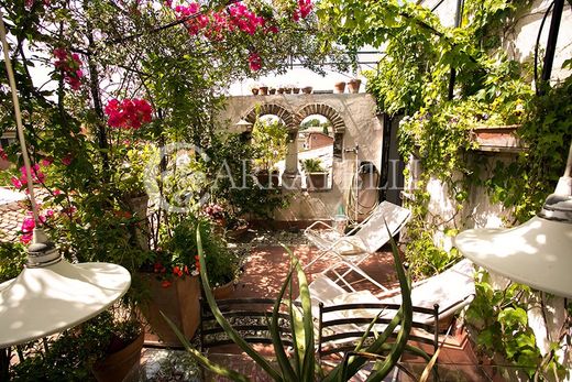 阁楼  罗马市, 罗马省