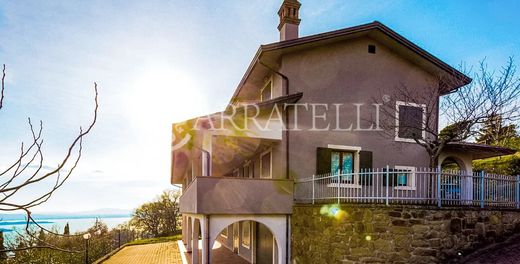 Villa à Passignano sul Trasimeno, Pérouse