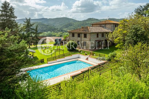Rural or Farmhouse in Sovicille, Province of Siena