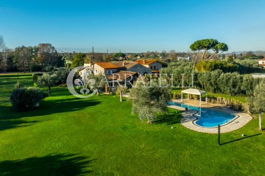 Βίλα σε Marina di Pietrasanta, Provincia di Lucca